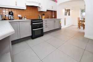 CHURCHILL CLOSE- click for photo gallery